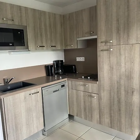 Meuble 6 Personnes Apartment Remoulins Exterior photo