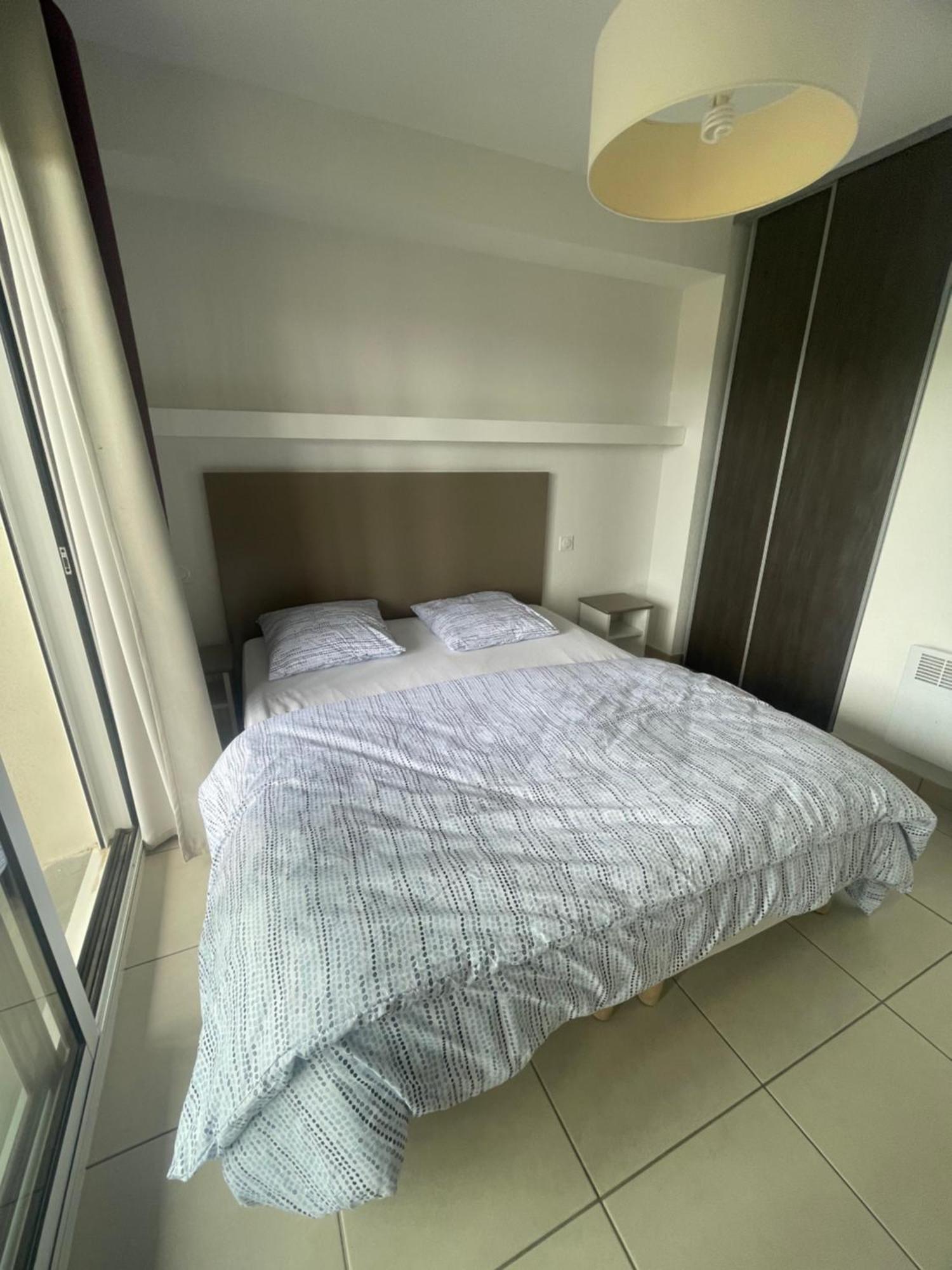 Meuble 6 Personnes Apartment *